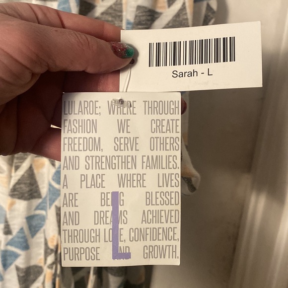 Size large, NWT, Lularoe, Sarah - Picture 4 of 7